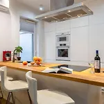 아파트 Srutowa 8 With Balcony & Ac Properunit *