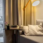 Srutowa 8 With Balcony & Ac Properunit Wrocław