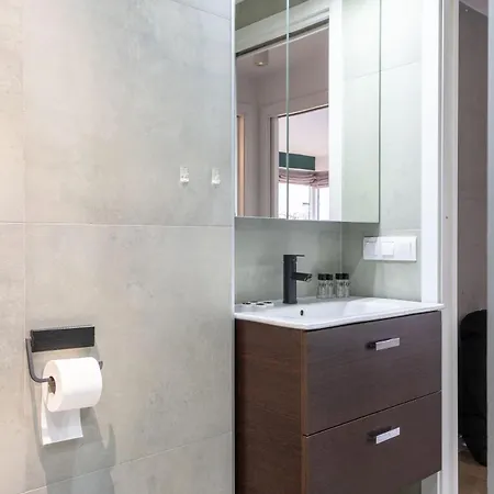 Srutowa 8 With Balcony & Ac Properunit Vratislav